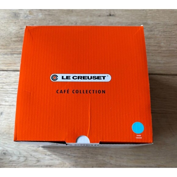 NEW Le Creuset Stoneware Large Round 44oz Teapot w/Infuser Turquoise Bl… - Picture 2 of 15